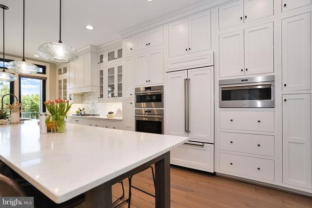 20364 NORTHPARK DR, Ashburn, VA 20147