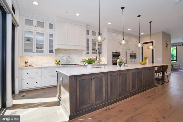 20364 NORTHPARK DR, Ashburn, VA 20147