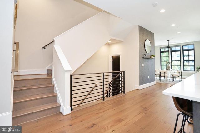 20364 NORTHPARK DR, Ashburn, VA 20147