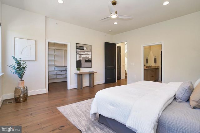 20364 NORTHPARK DR, Ashburn, VA 20147