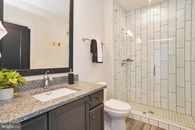 20364 NORTHPARK DR, Ashburn, VA 20147