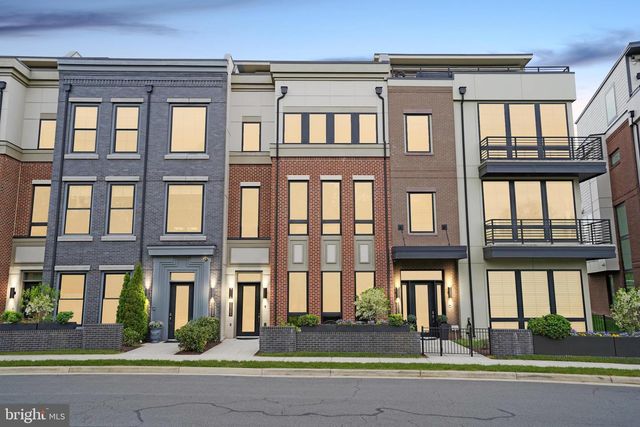 20364 NORTHPARK DR, Ashburn, VA 20147