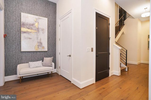 20364 NORTHPARK DR, Ashburn, VA 20147