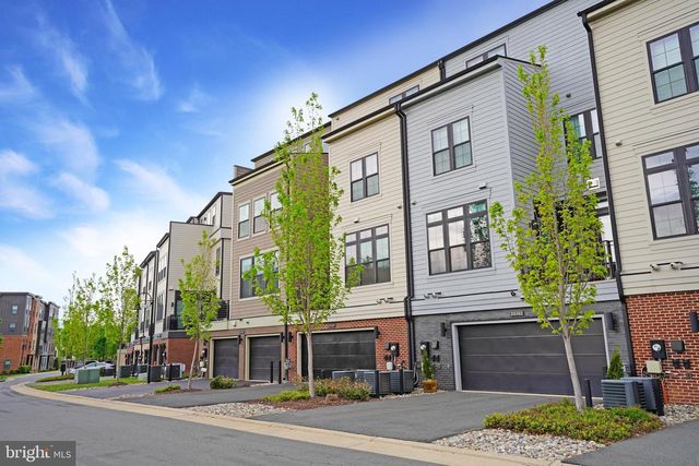 20364 NORTHPARK DR, Ashburn, VA 20147