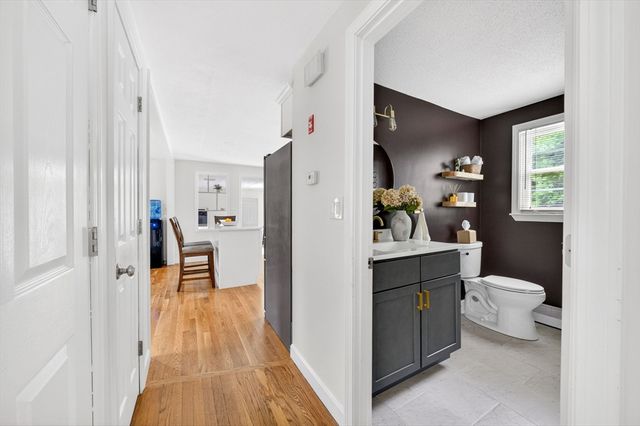 4 Dean Street, Freetown, MA 02702