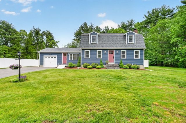 4 Dean Street, Freetown, MA 02702