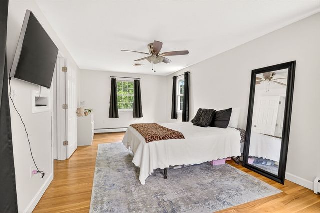 4 Dean Street, Freetown, MA 02702