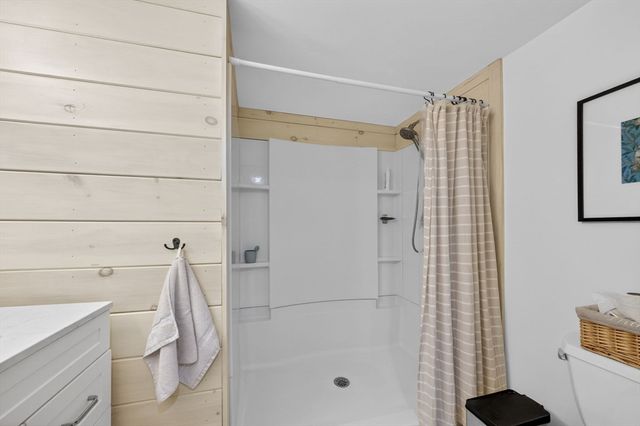 4 Dean Street, Freetown, MA 02702
