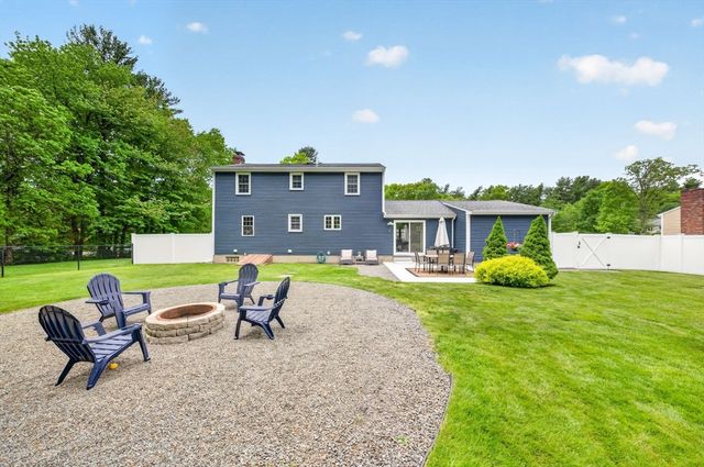 4 Dean Street, Freetown, MA 02702