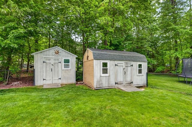 4 Dean Street, Freetown, MA 02702