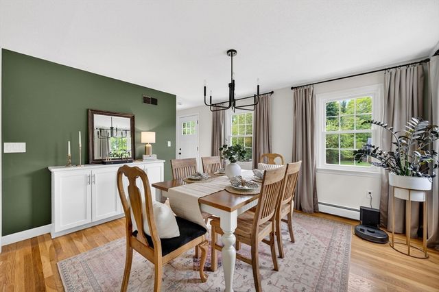 4 Dean Street, Freetown, MA 02702