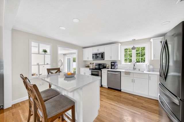 4 Dean Street, Freetown, MA 02702