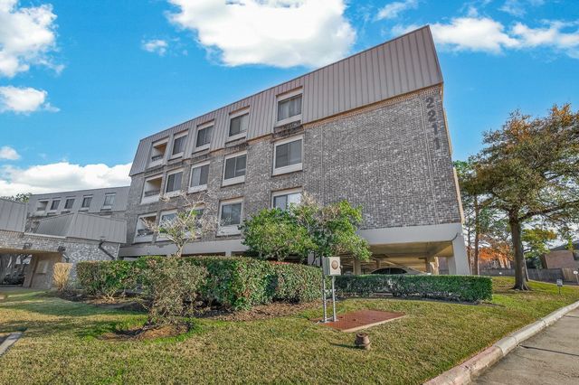 2211 S Braeswood Boulevard 21F, Houston, TX 77030