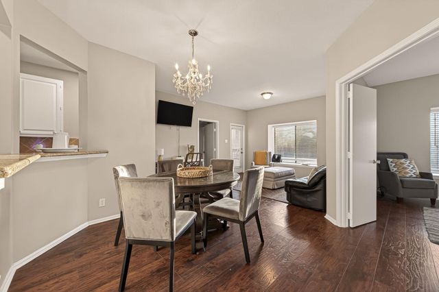 2211 S Braeswood Boulevard 21F, Houston, TX 77030