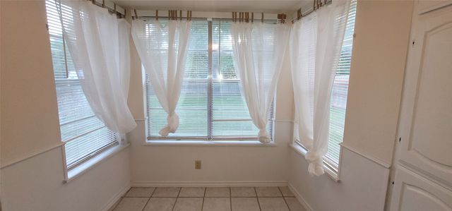 5624 Woodway Drive, Fort Worth, TX 76133