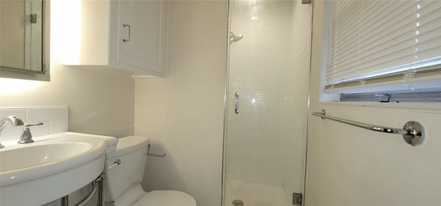 5624 Woodway Drive, Fort Worth, TX 76133