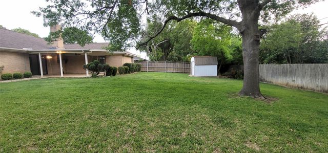 5624 Woodway Drive, Fort Worth, TX 76133