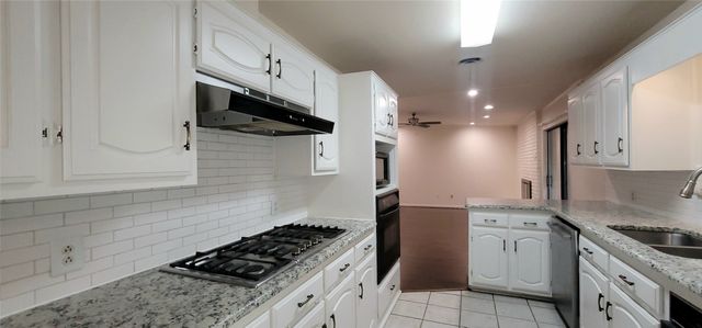 5624 Woodway Drive, Fort Worth, TX 76133