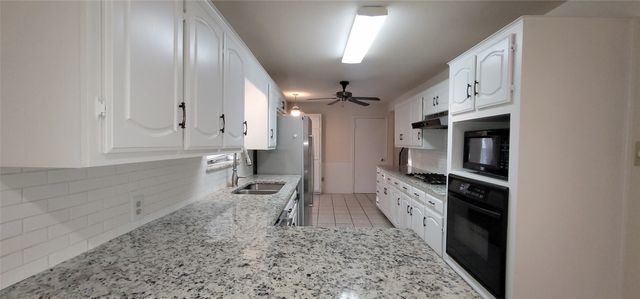 5624 Woodway Drive, Fort Worth, TX 76133