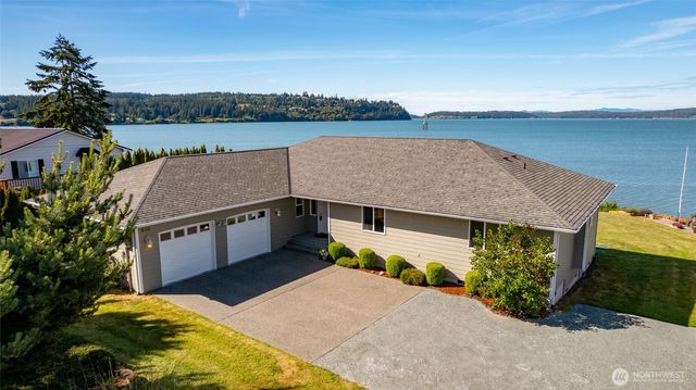 639 E Beacon View Drive, Oak Harbor, WA 98277