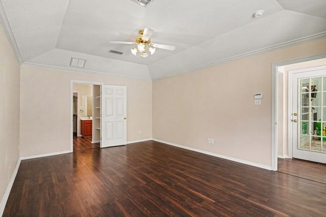 1249 Cross Creek Drive, Kennedale, TX 76060