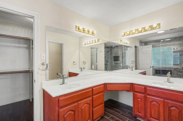 1249 Cross Creek Drive, Kennedale, TX 76060