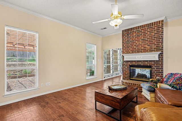 1249 Cross Creek Drive, Kennedale, TX 76060