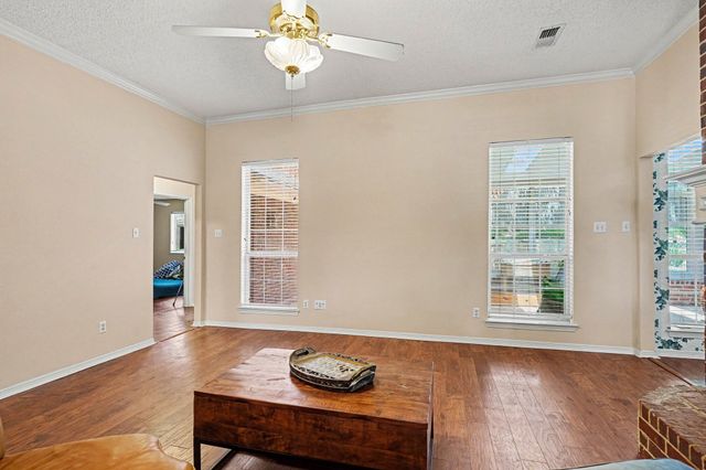 1249 Cross Creek Drive, Kennedale, TX 76060