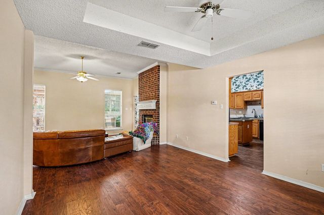1249 Cross Creek Drive, Kennedale, TX 76060