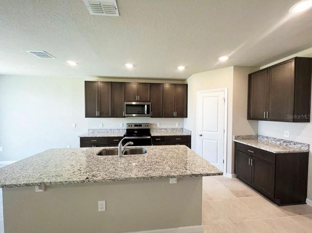 1292 OAK VALLEY DRIVE, Auburndale, FL 33823