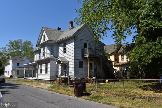 218 W END AVE, Cambridge, MD 21613