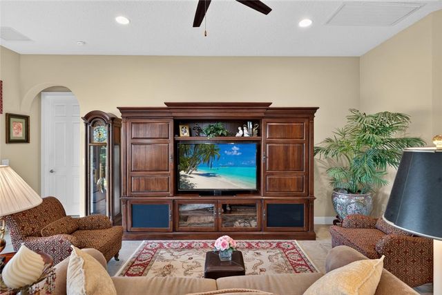 7630 Mesetta Way, Vero Beach, FL 32967