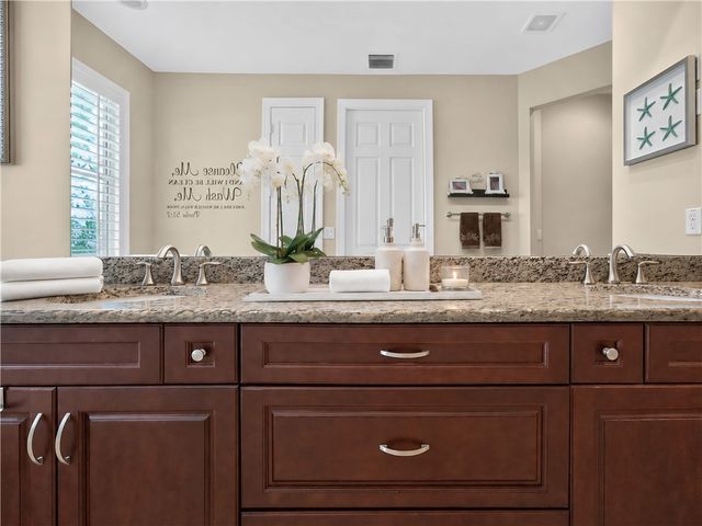 7630 Mesetta Way, Vero Beach, FL 32967