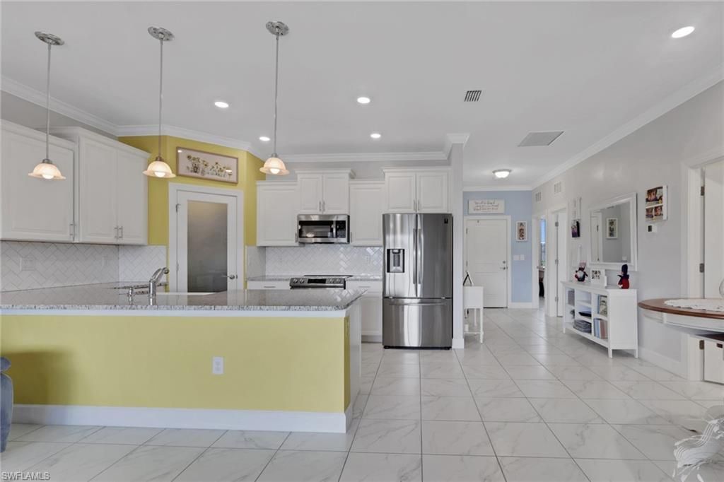 1519 NE 8th PL, CAPE CORAL, FL 33909 — photo 5