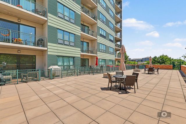 6420 Double Eagle Drive 905, Woodridge, IL 60517