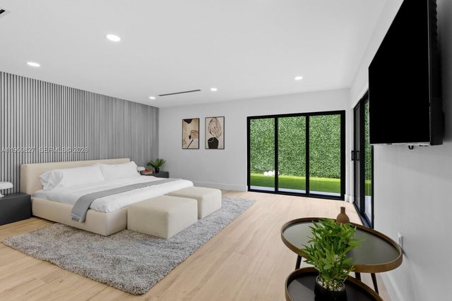 85 W Shore Dr W, Miami, FL 33133