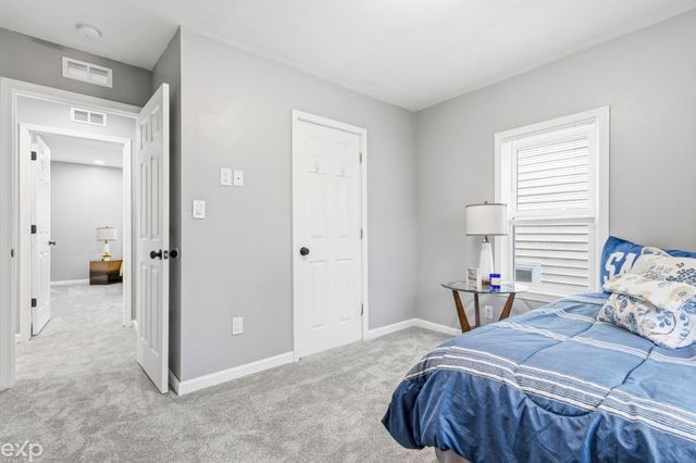 8065 Ogden Drive, Sterling Heights, MI 48314