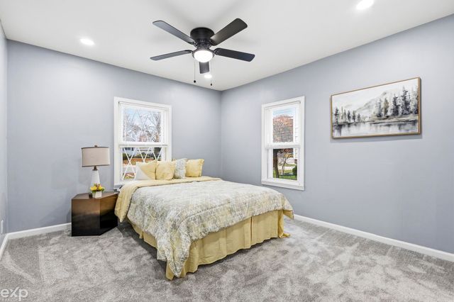 8065 Ogden Drive, Sterling Heights, MI 48314