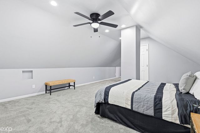 8065 Ogden Drive, Sterling Heights, MI 48314