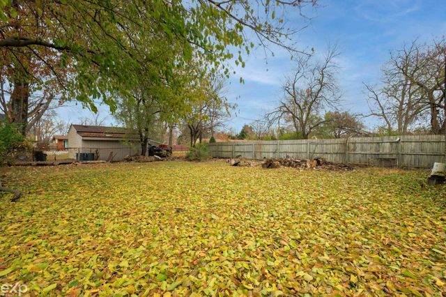 8065 Ogden Drive, Sterling Heights, MI 48314