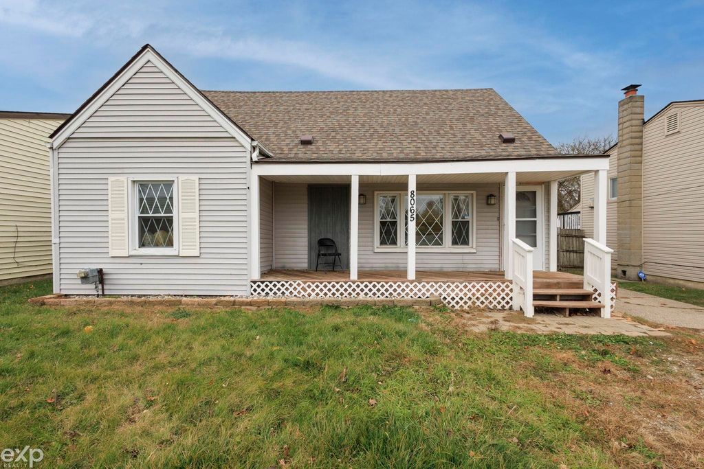 8065 Ogden Drive, Sterling Heights, MI 48314