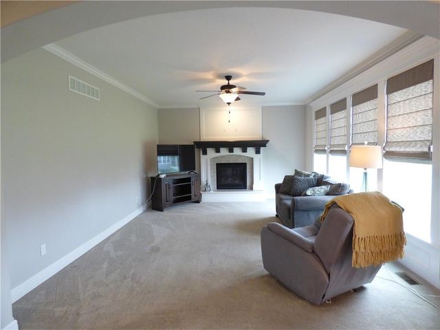 8202 W 166th Court, Overland Park, KS 66085