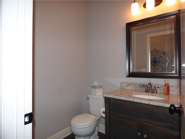 8202 W 166th Court, Overland Park, KS 66085