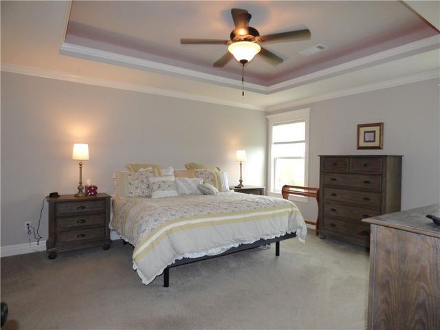 8202 W 166th Court, Overland Park, KS 66085