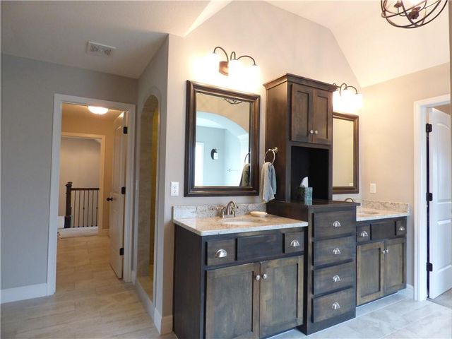 8202 W 166th Court, Overland Park, KS 66085
