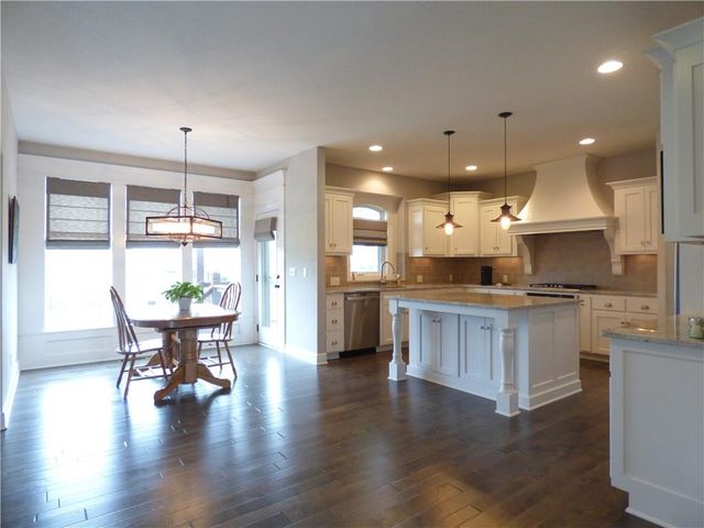 8202 W 166th Court, Overland Park, KS 66085
