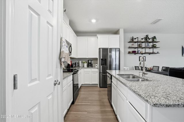 7129 AMBROSIUS Way, Jacksonville, FL 32258