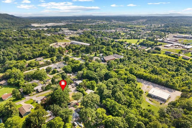 90 Whitman Street, Ringgold, GA 30736