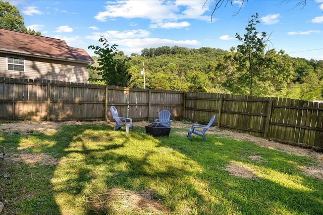 90 Whitman Street, Ringgold, GA 30736