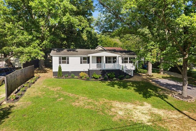 90 Whitman Street, Ringgold, GA 30736